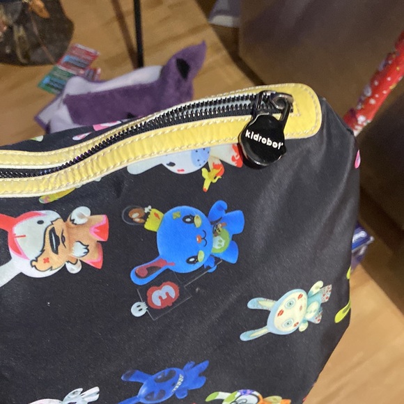 SUPER RARE KID ROBOT NYLON PURSE WITH DUNNYS AND MUNNYS ALL OVER IT!!! EUC - Picture 5 of 5